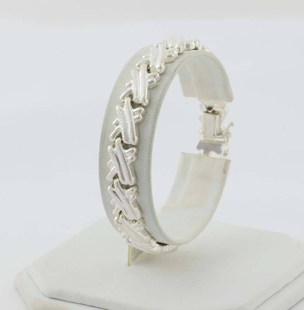 Sterling Silver Shiny Textured Link Bracelet 7 1/2"
